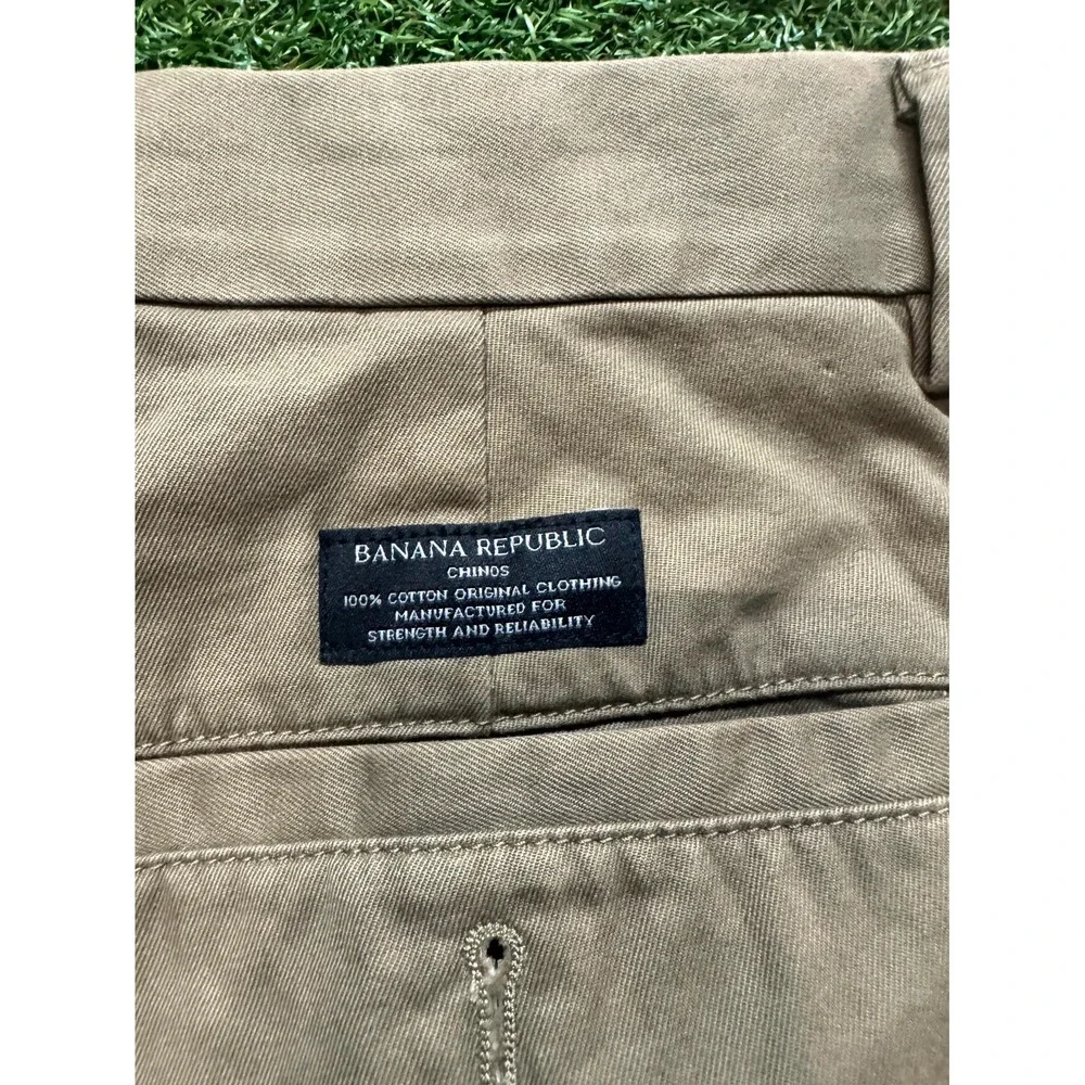Banana Republic Aiden Chino Pants Mens 35/32 Beige Cotton Straight Leg Zip Fly‎